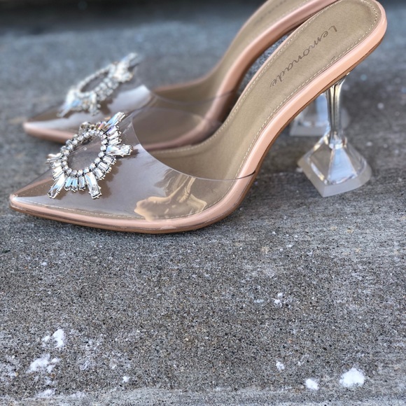 Cinderella Eiffel - Picture 5 of 5